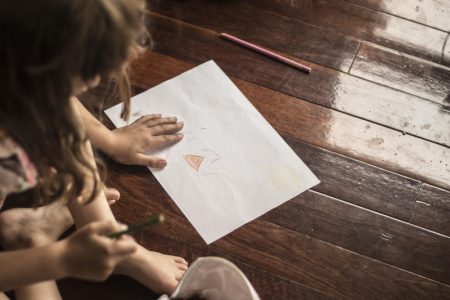 Zabrinjavajući podaci iz Srbije: Tokom 2025. godine registrovano 197 dece žrtava dečijeg braka