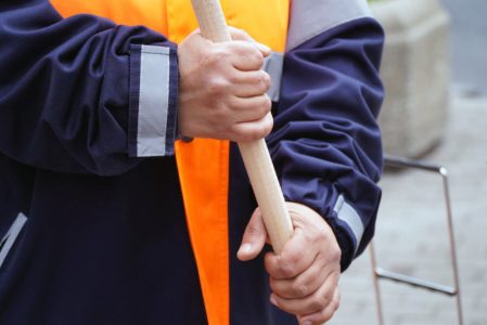 Rasistički napad u Beogradu: Napadač udarao i psovao radnika Gradske čistoće u Bulevaru
