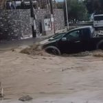 Stižu strašni snimci sa Krita: Sručilo se veliko nevreme, bujica porušila most, putevi pod vodom