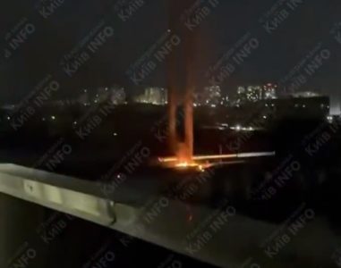 Novi udari na most u Kijevu: Kolaps u saobraćaju, pogođena trafostanica, na meti i drugi gradovi