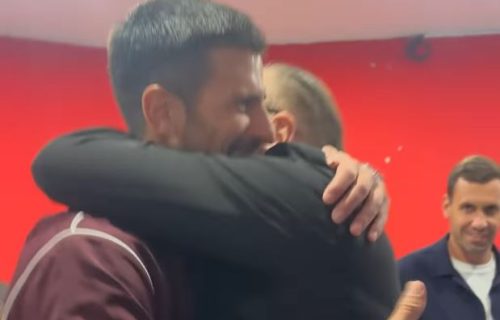 "Život namesti trenutak koji ne planiraš": Poznati pevač naleteo na Novaka posle finala u Pekingu (VIDEO)