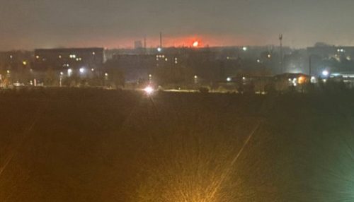 Ukrajina napala rafineriju u Rjazanju uprkos upozorenju Trampa: Pogođeno skladište i vozila