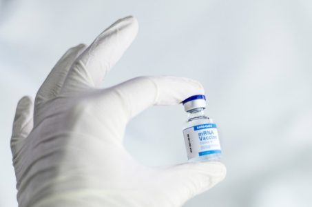 Personalizovana mRNK vakcina smanjila rizik od povratka melanoma ili smrti