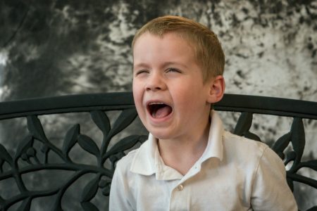 Nije inat, nego razvoj: Zašto vaše dete ne može da se zaustavi, a vi  ne možete da mu pomognete