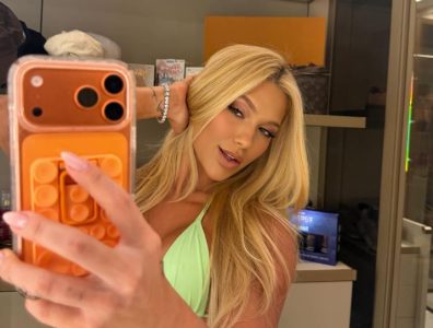 Pukla šema: Superstar Reala ponovo ostavljen: Influenserka odletela za Majami i stavila tačku