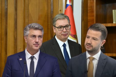 Iživljavanje iz Zagreba: Hrvati udaraju ispod pojasa, ucenjuju Crnogorce i spremaju novu zamku za Srbiju