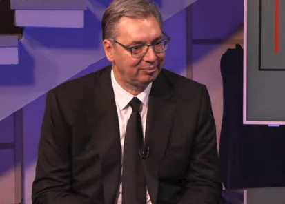 (UŽIVO) Vučić u “Debatnoj emisiji” na Radio Beogradu: Srećan sam što smo vodili čistu kampanju bez mržnje