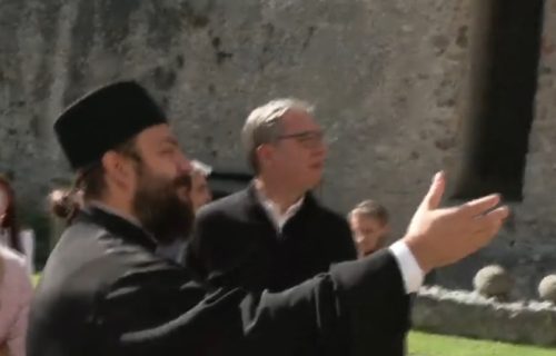 Vučić posetio manastir Manasiju: "Ulaganje u veru, verske objekte, mir, ljubav"