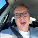 "Kad ih pozovete na dijalog, svi junaci nikom ponikoše“: Vučić o reakcijama na snimak sa kamenom za kupus